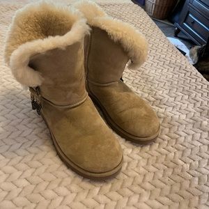 Genuine ladies size 8 uggs